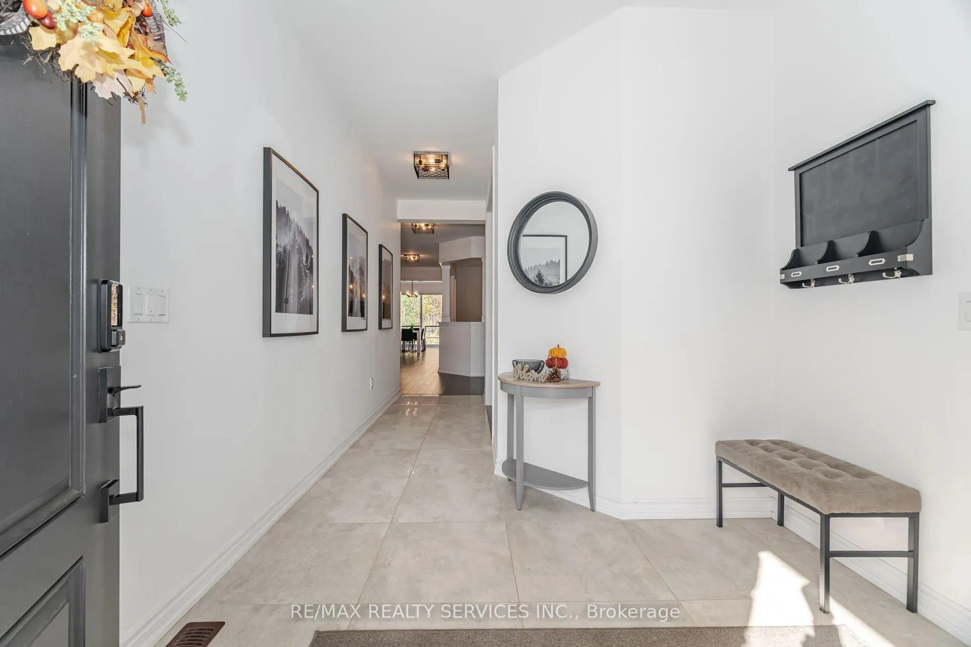 Photo 6 of 112 Newhouse Boulevard, Caledon, Rural Caledon — HOMEH
