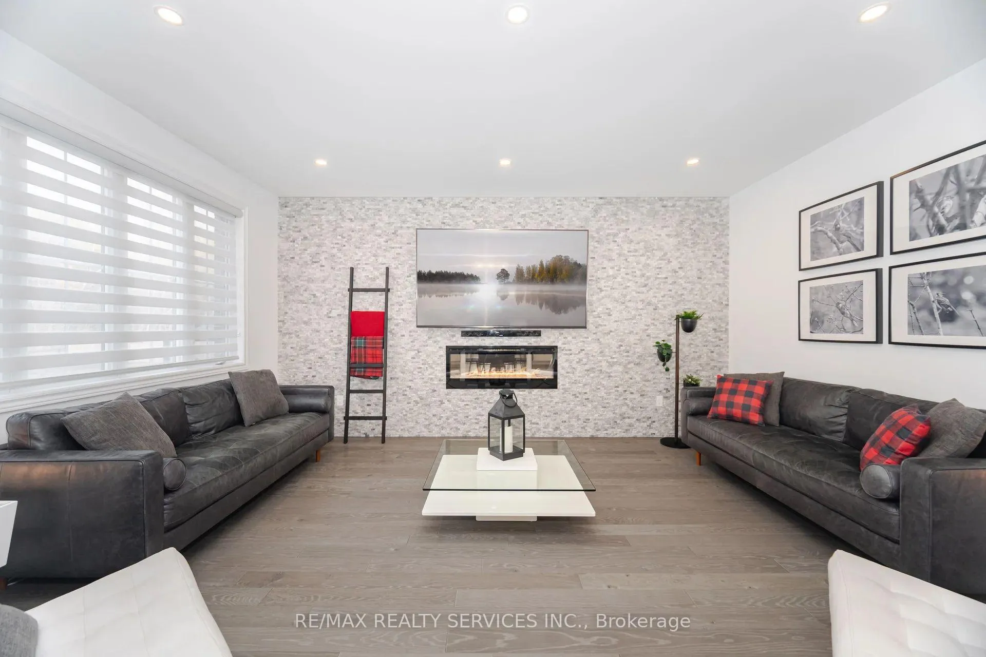 Photo 12 of 112 Newhouse Boulevard, Caledon, Rural Caledon — HOMEH