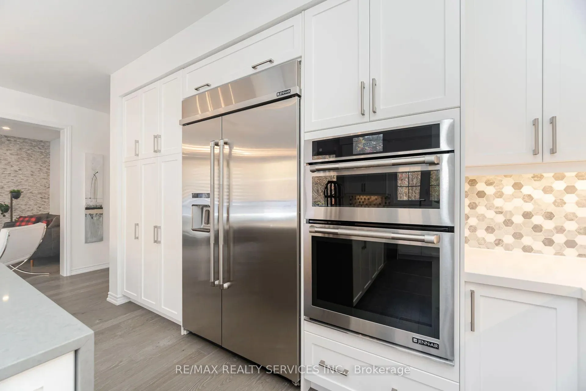 Photo 16 of 112 Newhouse Boulevard, Caledon, Rural Caledon — HOMEH