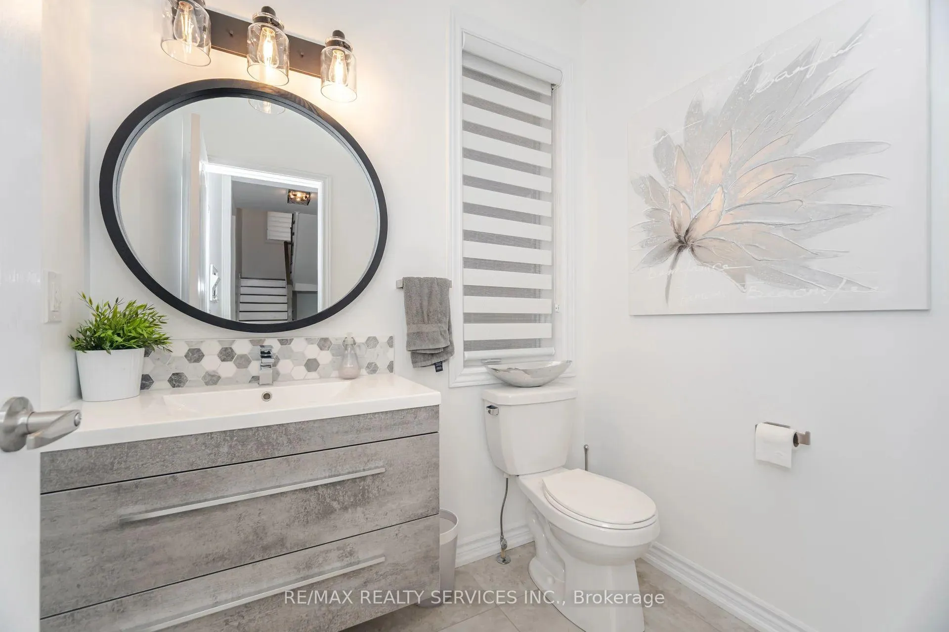 Photo 19 of 112 Newhouse Boulevard, Caledon, Rural Caledon — HOMEH