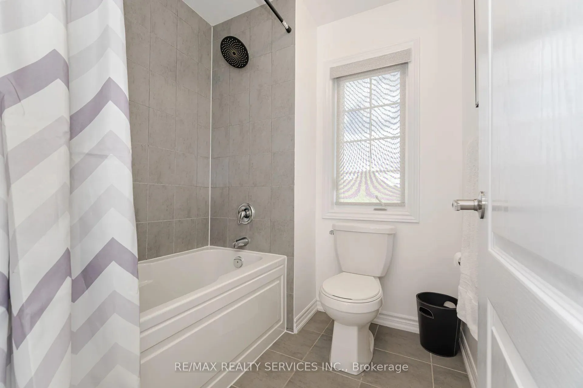 Photo 35 of 112 Newhouse Boulevard, Caledon, Rural Caledon — HOMEH