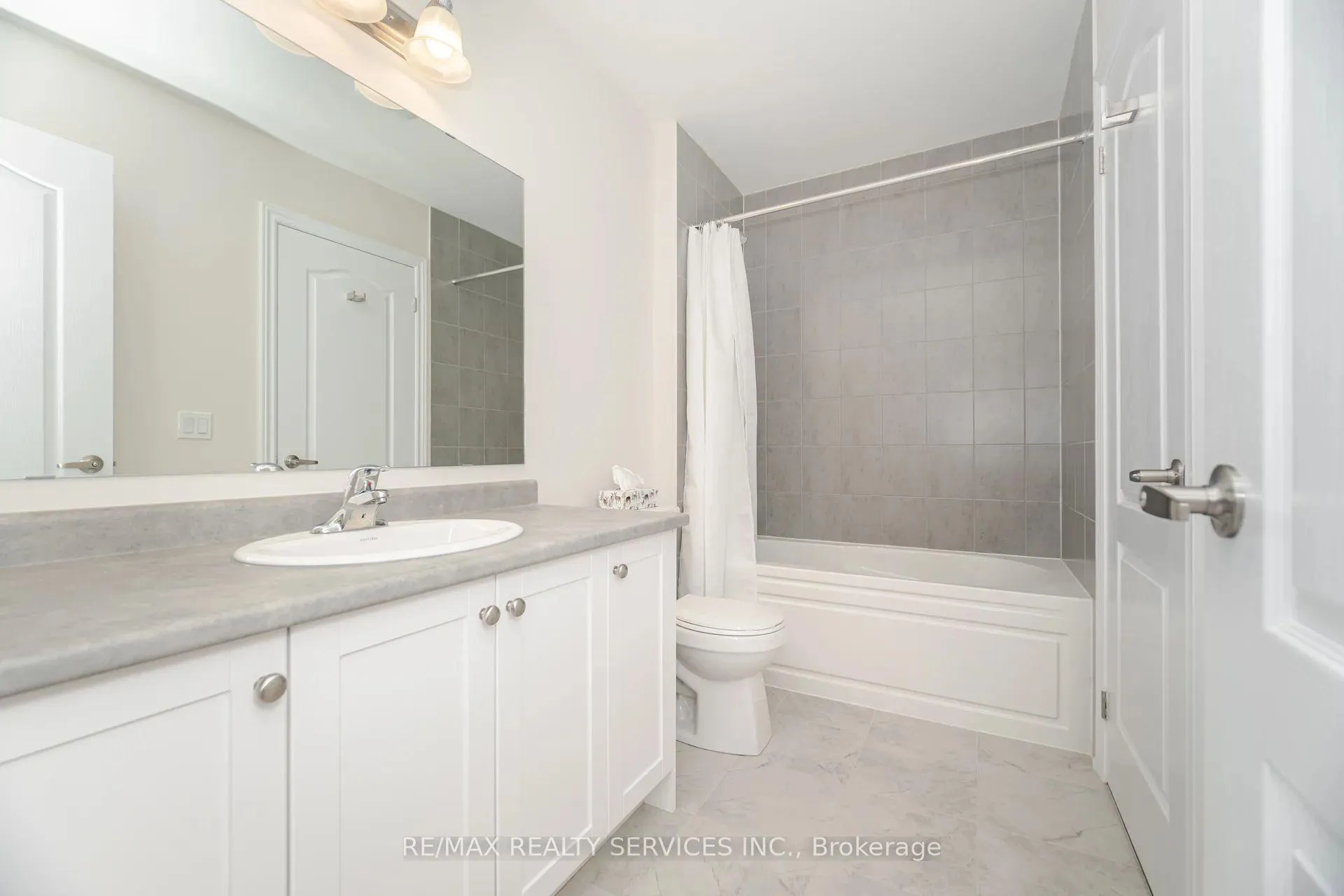 Photo 41 of 112 Newhouse Boulevard, Caledon, Rural Caledon — HOMEH