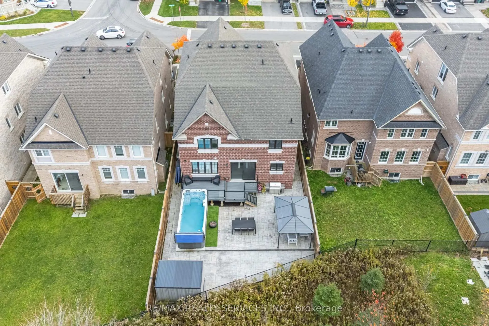 Photo 47 of 112 Newhouse Boulevard, Caledon, Rural Caledon — HOMEH