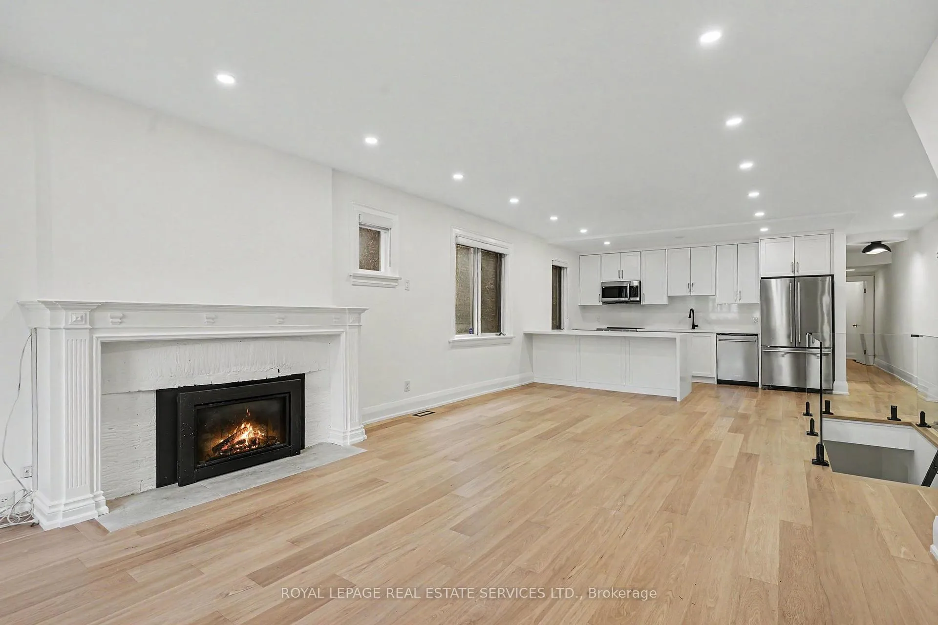 Photo 7 of Unit Main, 112 Hudson Drive, Toronto, Rosedale-Moore Park — HOMEH