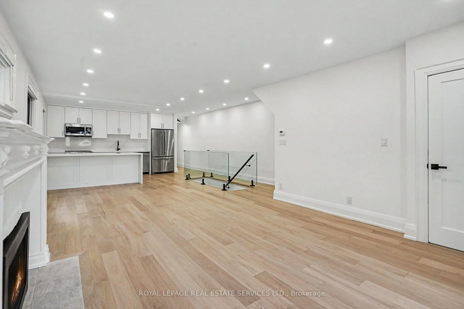 Photo 8 of Unit Main, 112 Hudson Drive, Toronto, Rosedale-Moore Park — HOMEH