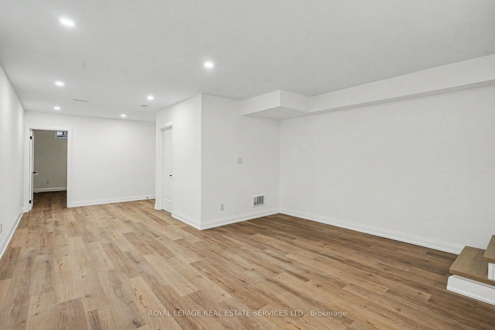 Photo 14 of Unit Main, 112 Hudson Drive, Toronto, Rosedale-Moore Park — HOMEH