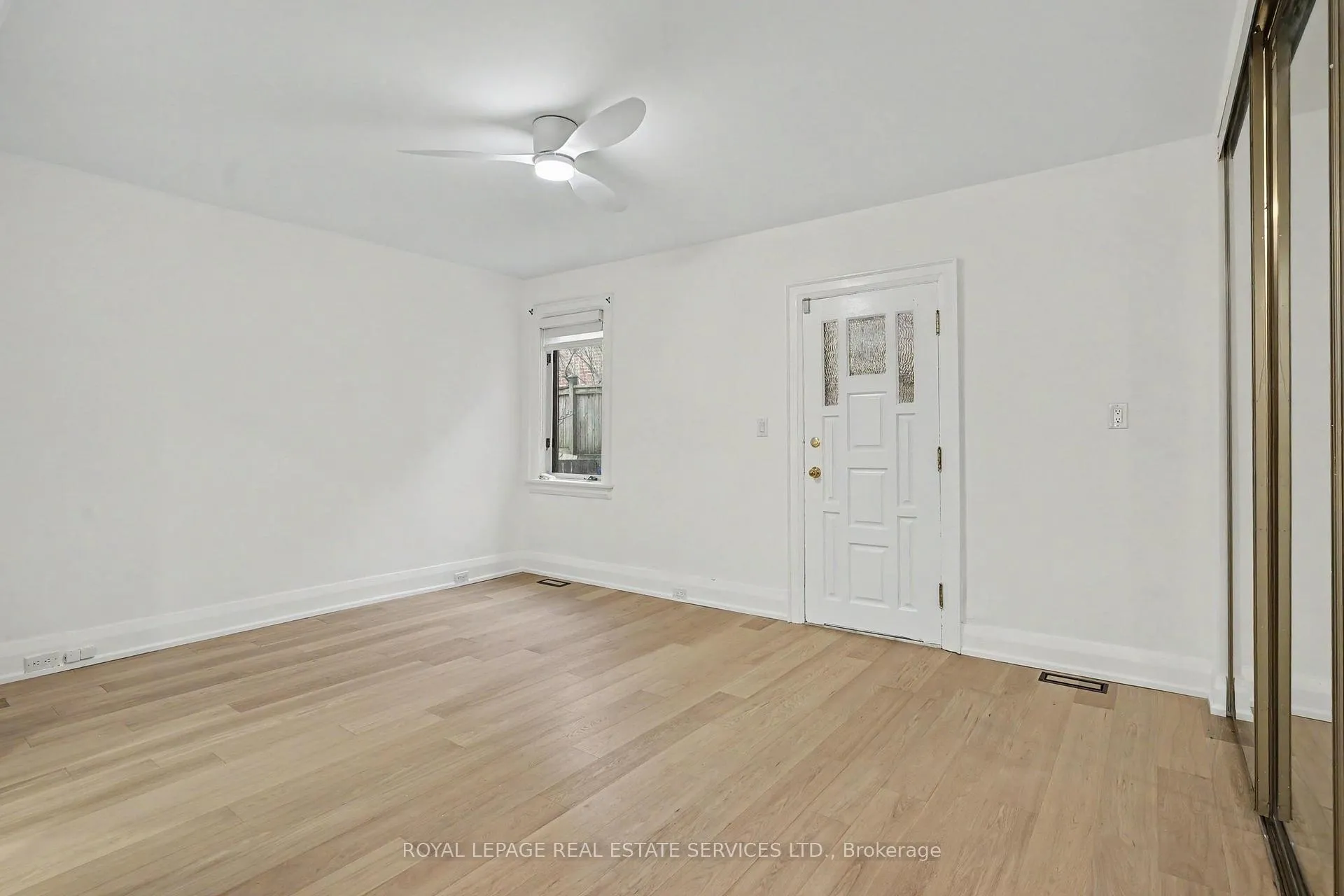 Photo 17 of Unit Main, 112 Hudson Drive, Toronto, Rosedale-Moore Park — HOMEH