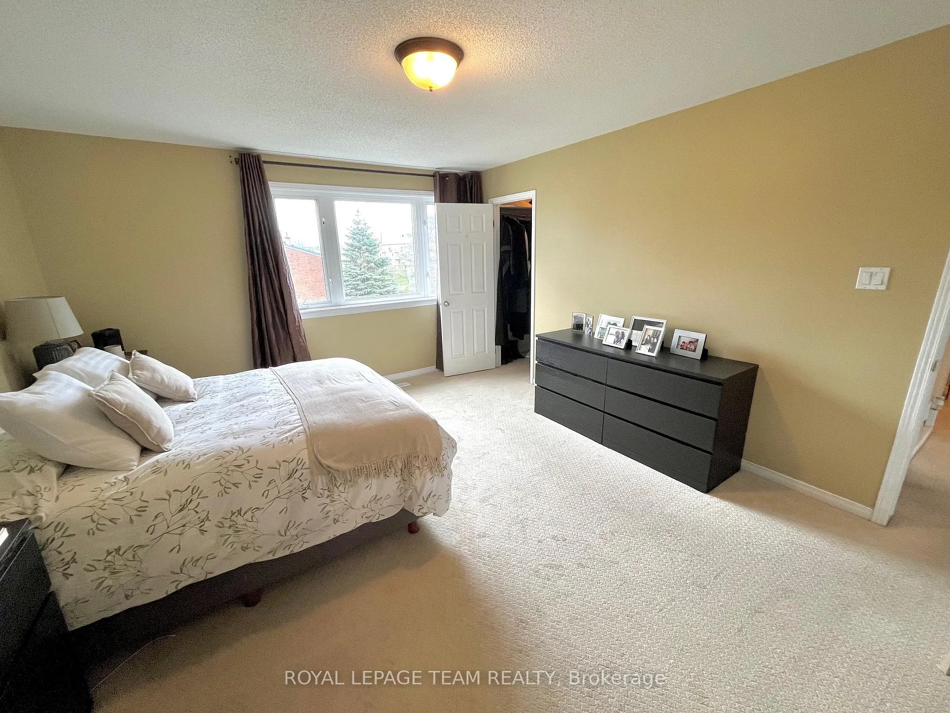 Photo 12 of 102 Monterey Drive, Ottawa, Leslie Park — HOMEH
