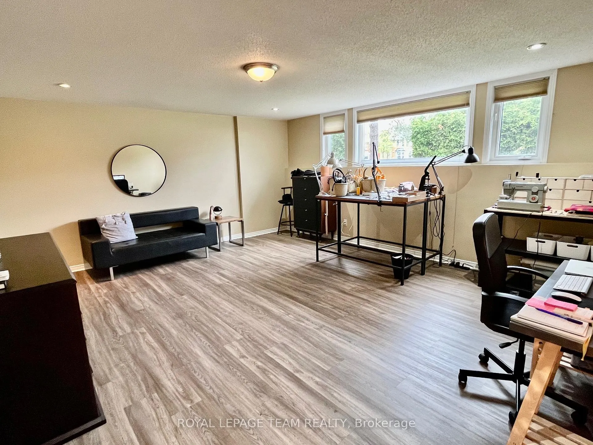 Photo 22 of 102 Monterey Drive, Ottawa, Leslie Park — HOMEH