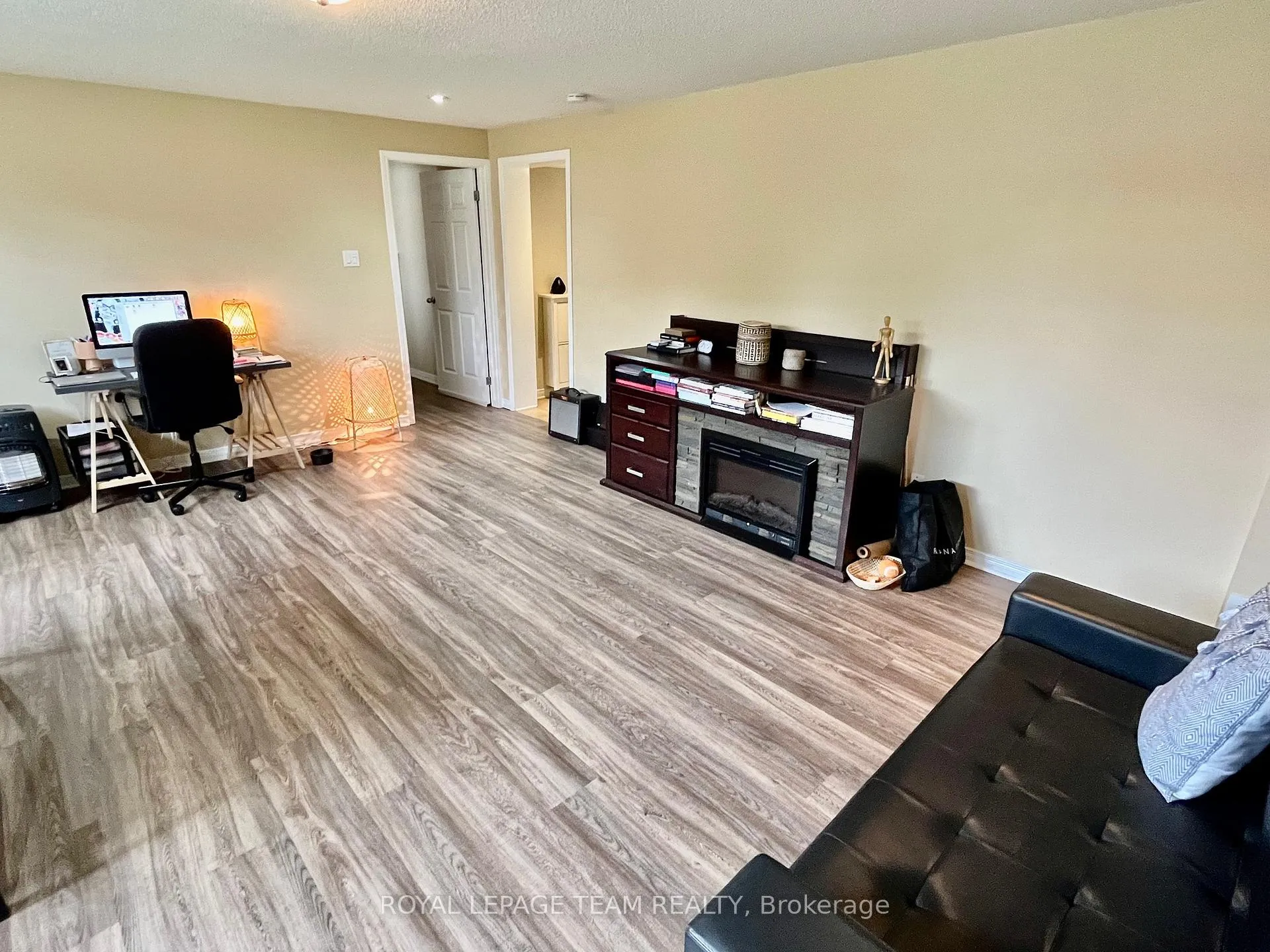 Photo 24 of 102 Monterey Drive, Ottawa, Leslie Park — HOMEH