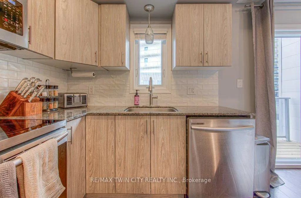 Photo 8 of Unit 19A, 1430 Highland Road W, Kitchener, Highland West — HOMEH