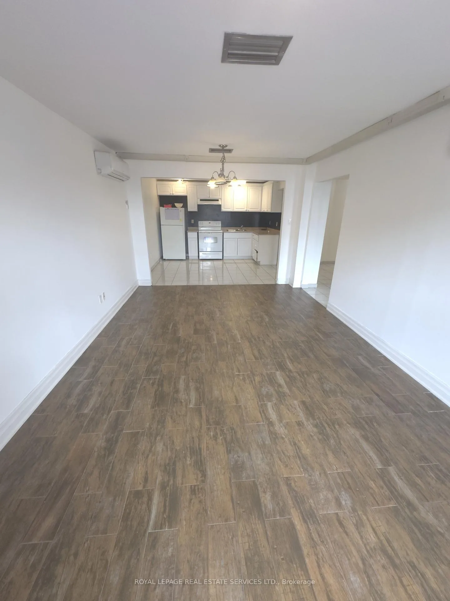 Photo 6 of Unit 202, 10055 Keele Street, Vaughan, Maple — HOMEH