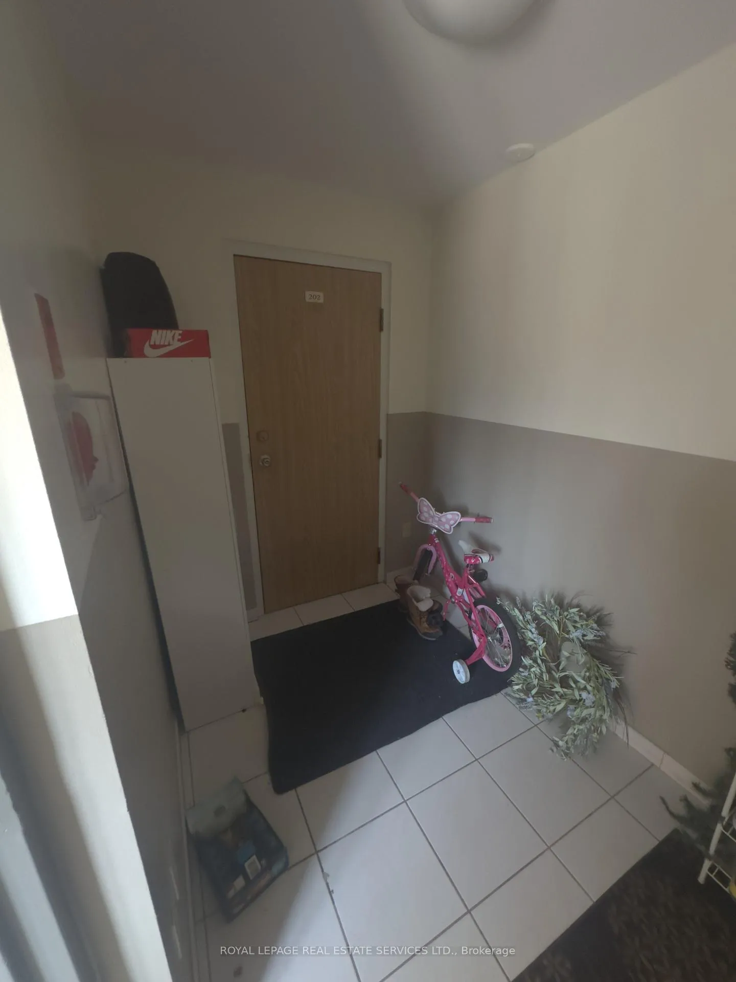 Photo 12 of Unit 202, 10055 Keele Street, Vaughan, Maple — HOMEH
