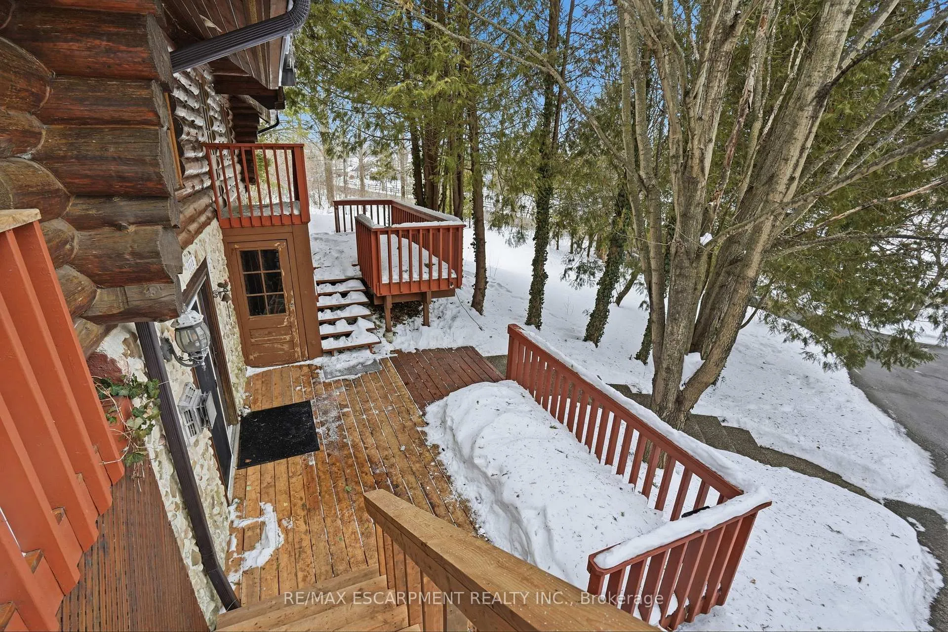 Photo 6 of 1112 Safari Road, Hamilton, Rural Flamborough — HOMEH