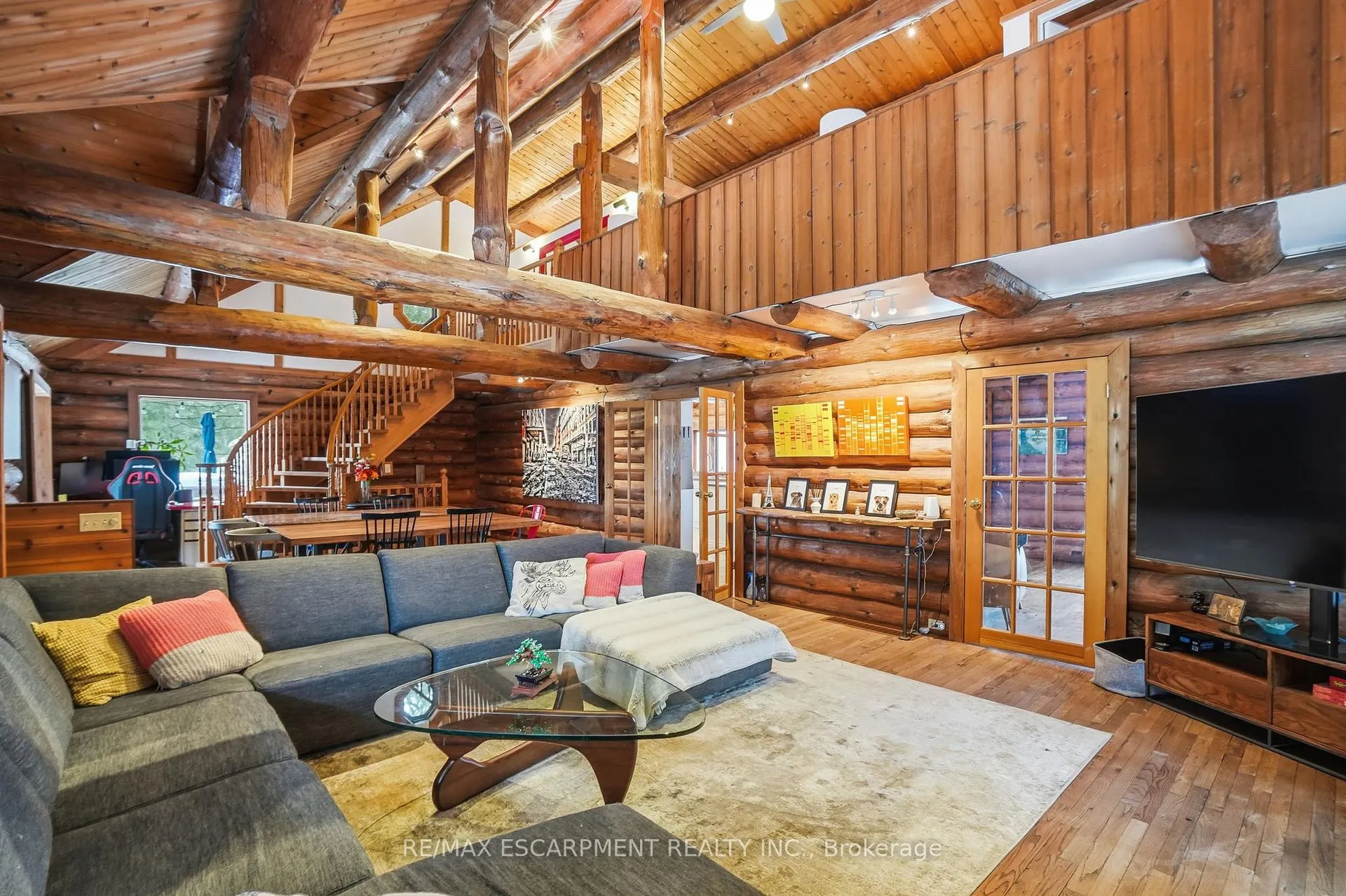 Photo 12 of 1112 Safari Road, Hamilton, Rural Flamborough — HOMEH