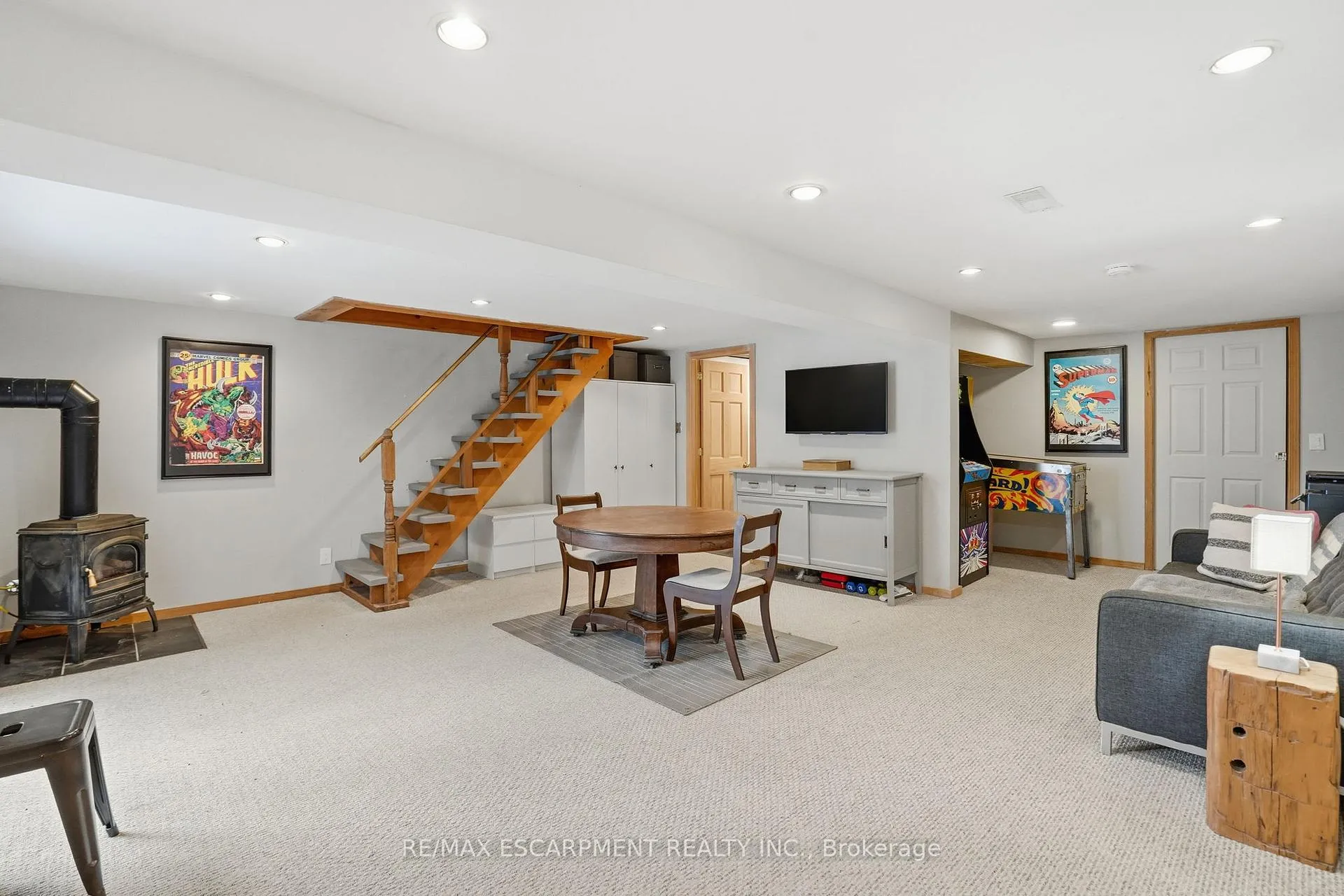 Photo 29 of 1112 Safari Road, Hamilton, Rural Flamborough — HOMEH