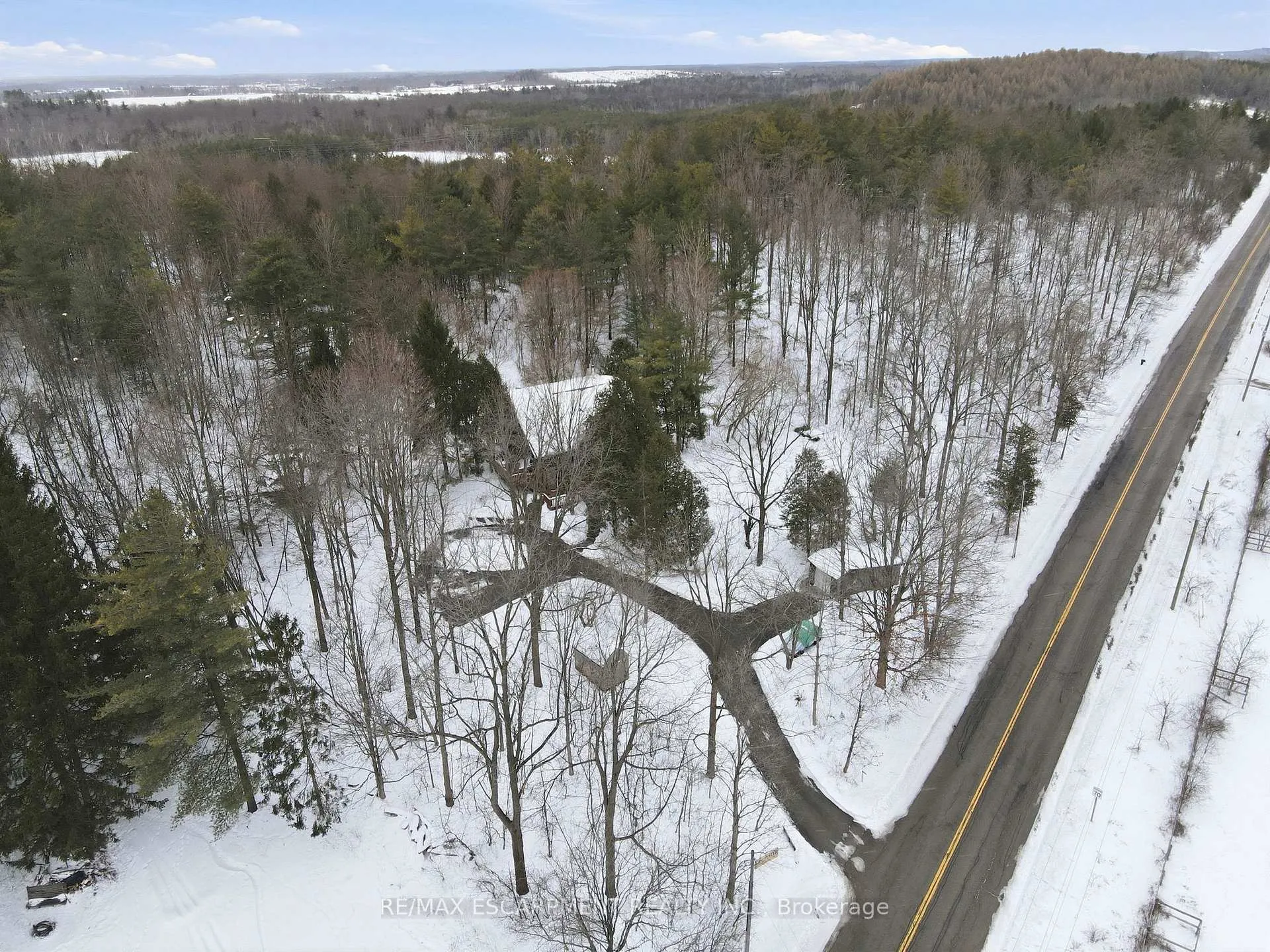 Photo 44 of 1112 Safari Road, Hamilton, Rural Flamborough — HOMEH