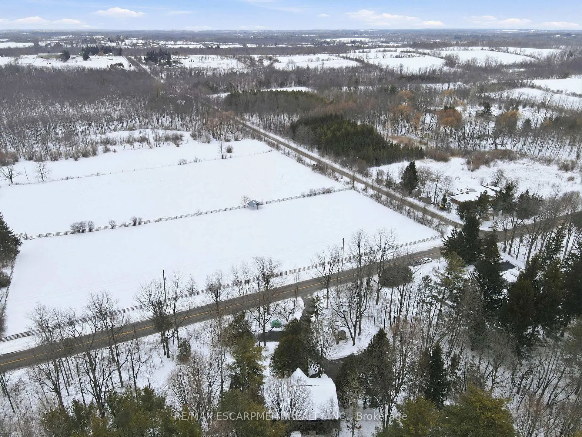 Photo 45 of 1112 Safari Road, Hamilton, Rural Flamborough — HOMEH
