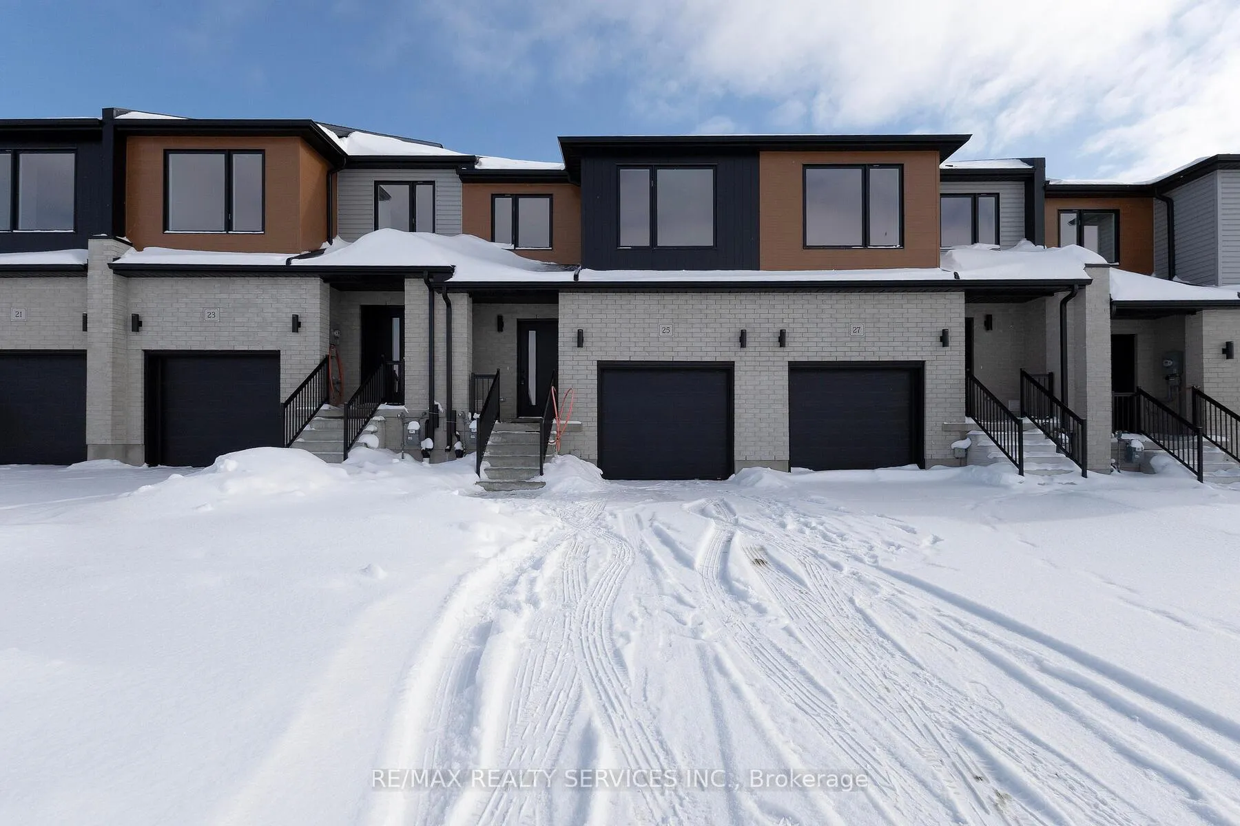 Photo 1 of 25 Becker Street, Stratford — HOMEH