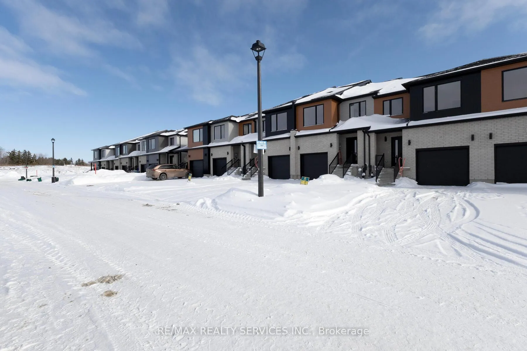 Photo 2 of 25 Becker Street, Stratford — HOMEH