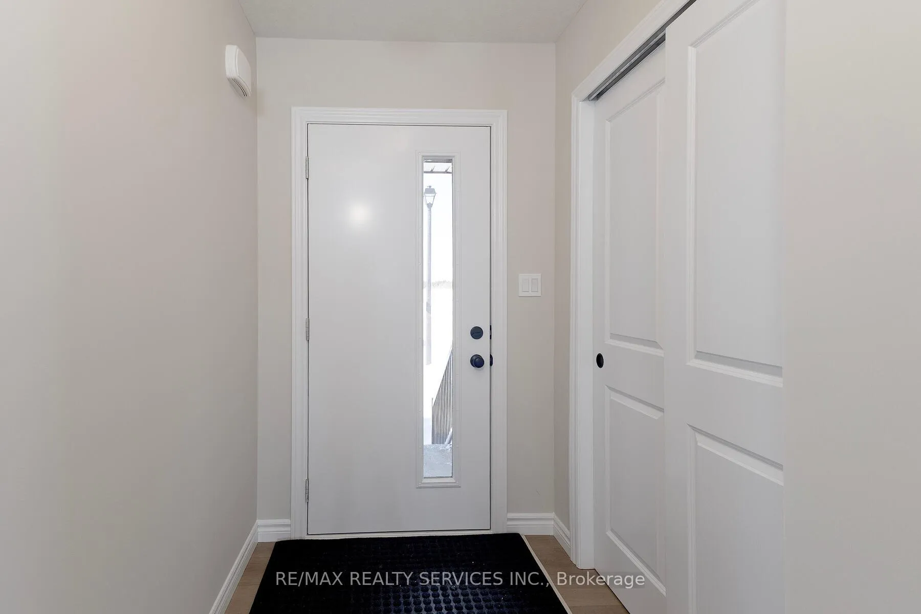 Photo 3 of 25 Becker Street, Stratford — HOMEH