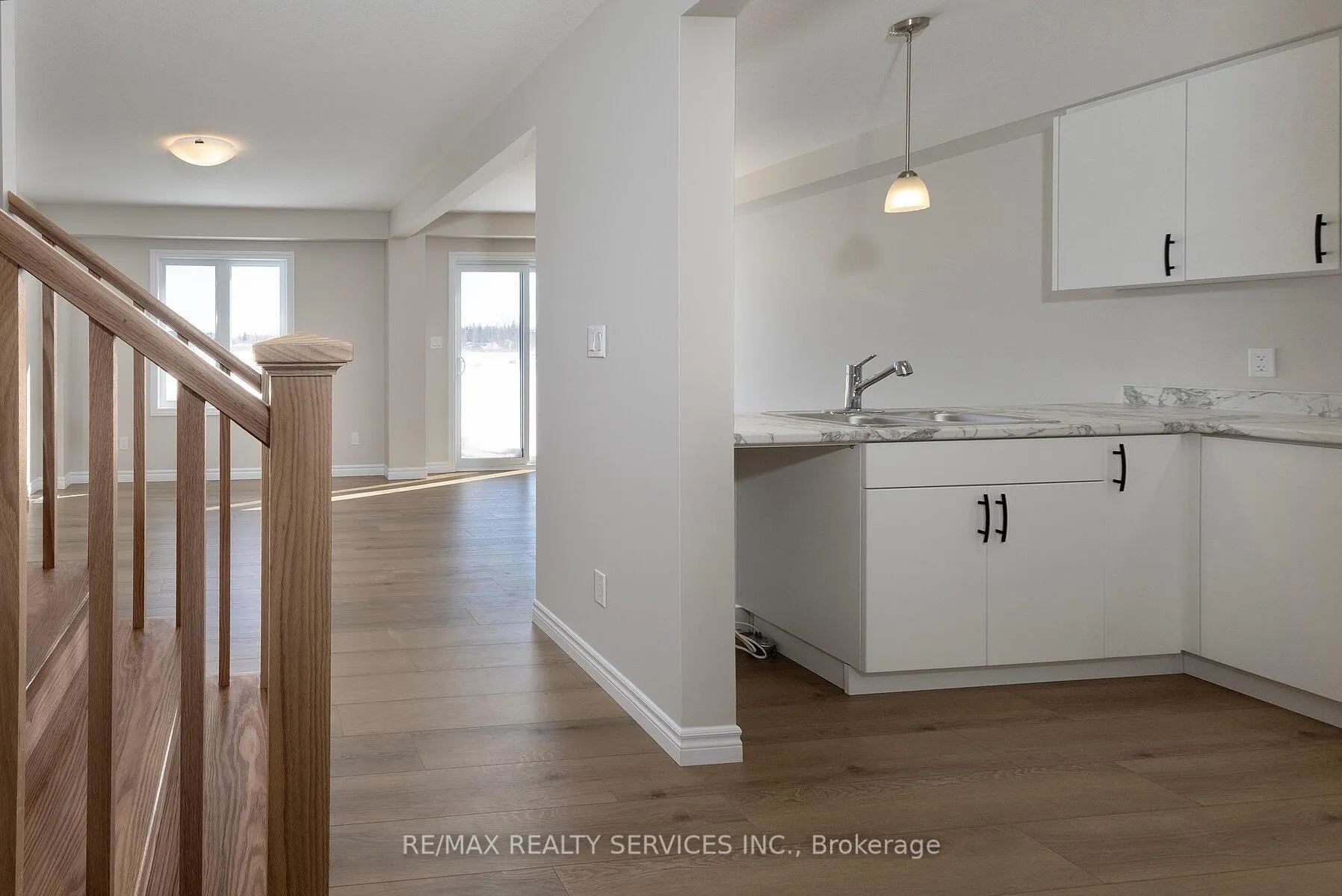 Photo 5 of 25 Becker Street, Stratford — HOMEH