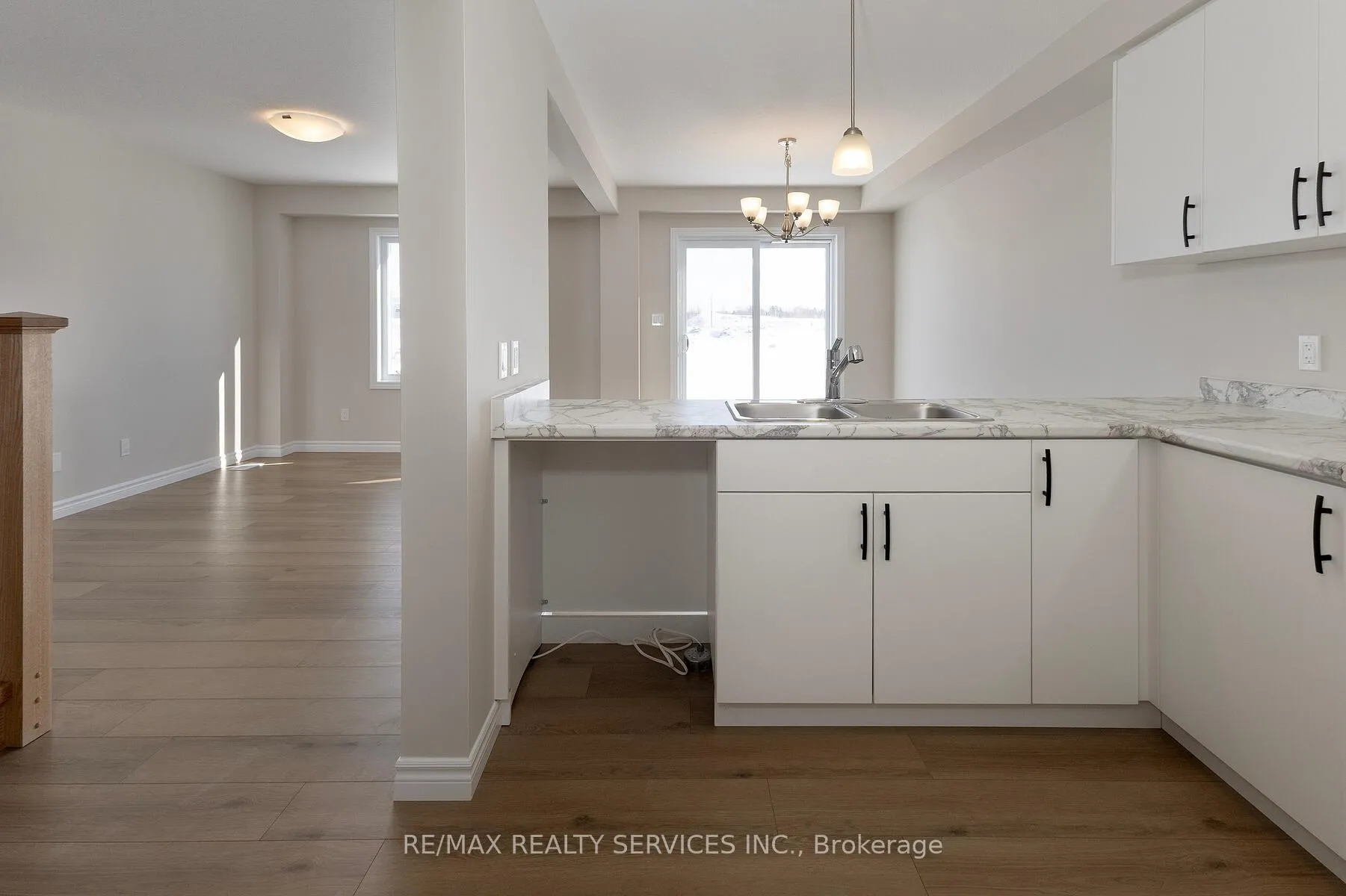 Photo 6 of 25 Becker Street, Stratford — HOMEH