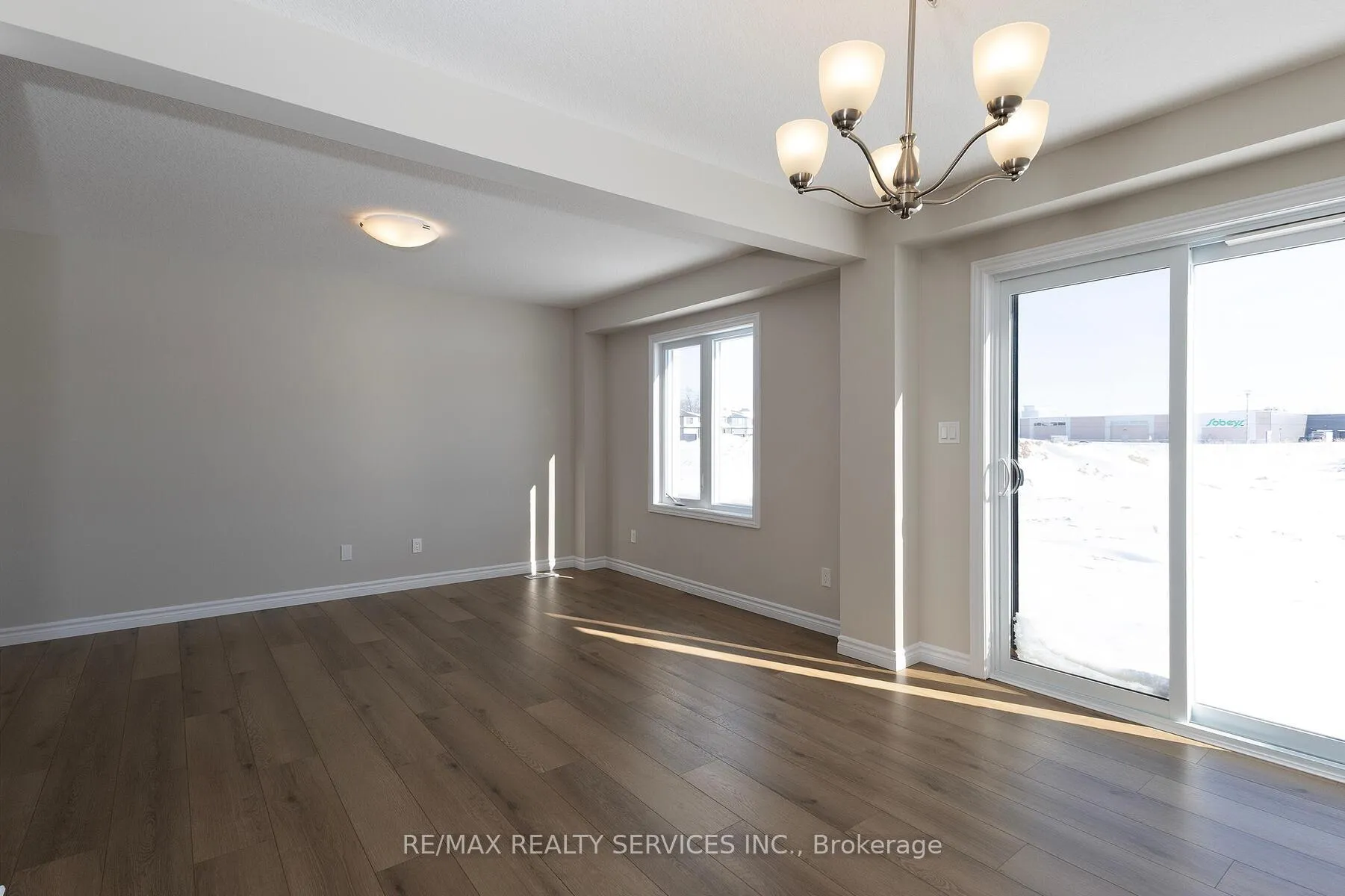 Photo 11 of 25 Becker Street, Stratford — HOMEH