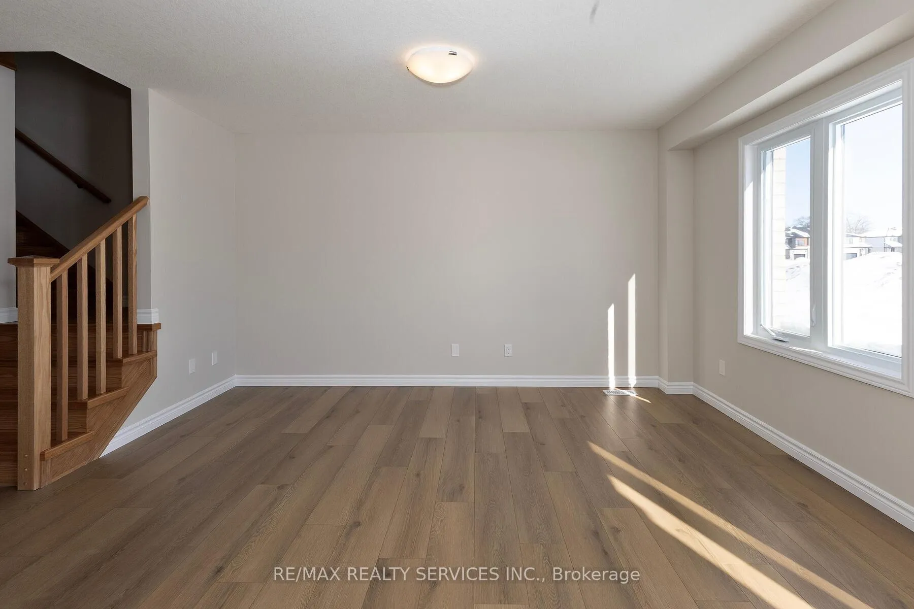 Photo 12 of 25 Becker Street, Stratford — HOMEH