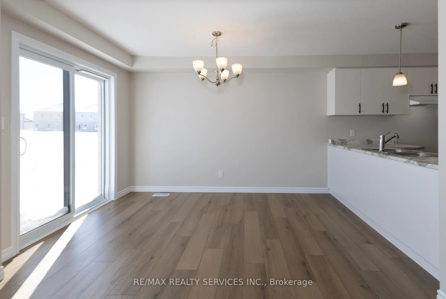Photo 13 of 25 Becker Street, Stratford — HOMEH