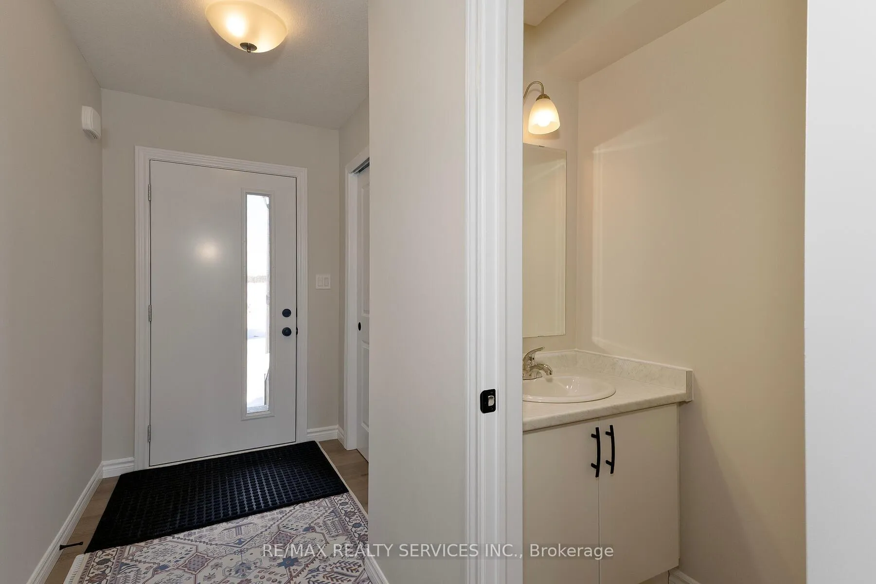 Photo 14 of 25 Becker Street, Stratford — HOMEH