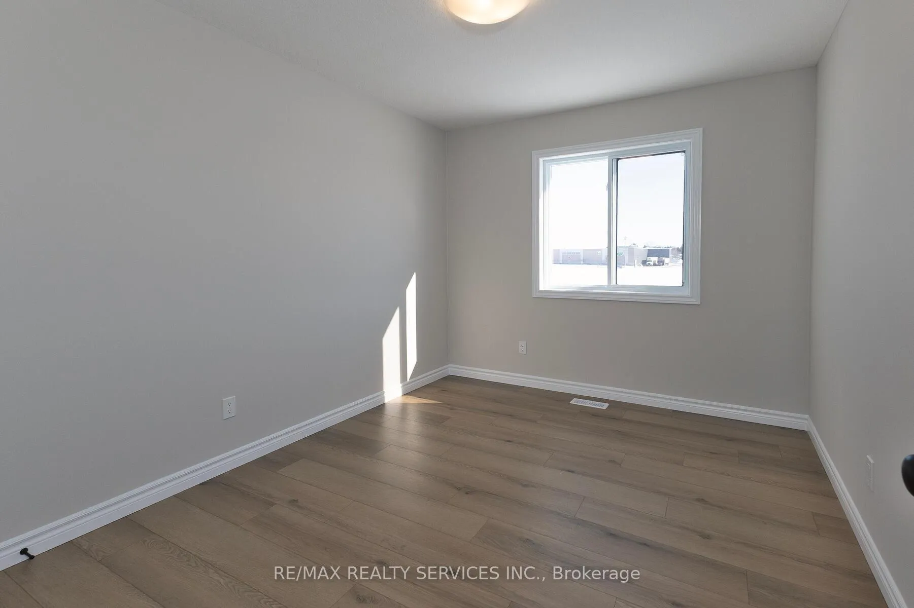 Photo 18 of 25 Becker Street, Stratford — HOMEH
