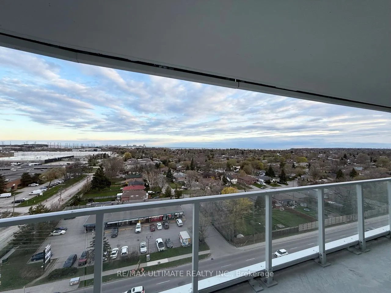 Photo 11 of Unit 1005, 1010 Sandy Beach Road, Pickering, Bay Ridges — HOMEH