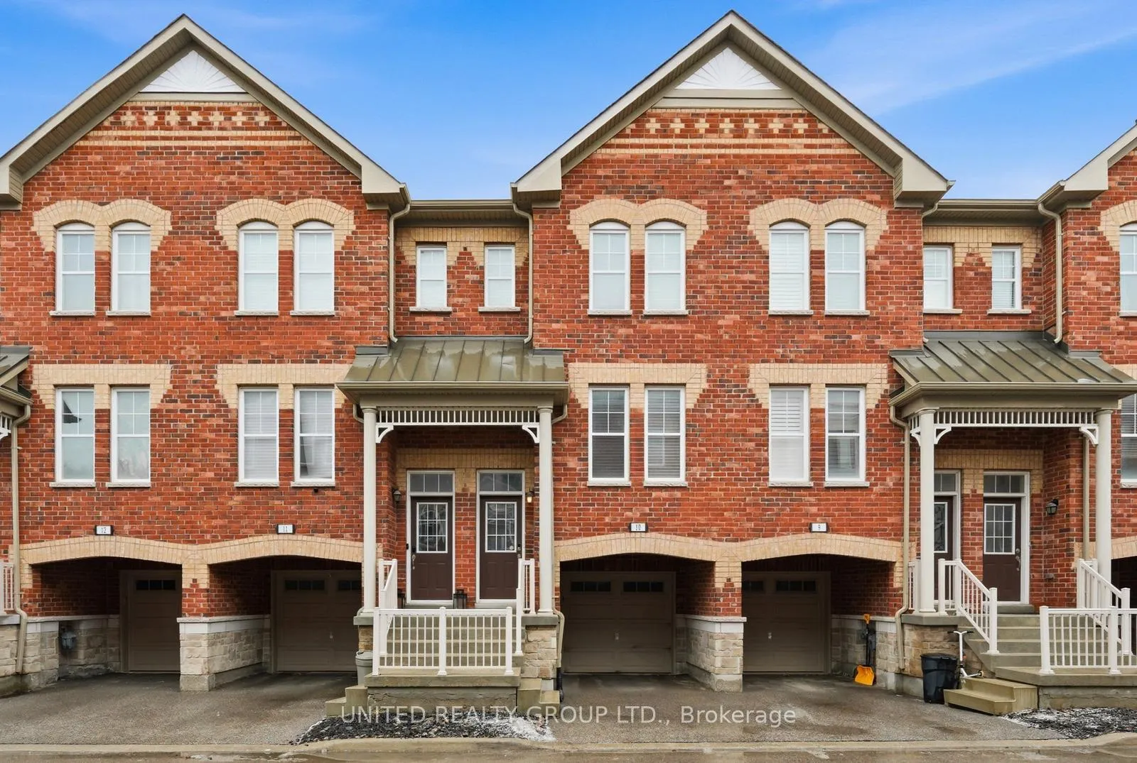 Photo 2 of Unit 10, 10 Porter Avenue W, Vaughan, West Woodbridge — HOMEH