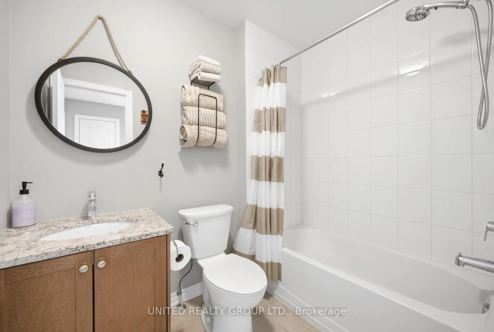 Photo 32 of Unit 10, 10 Porter Avenue W, Vaughan, West Woodbridge — HOMEH