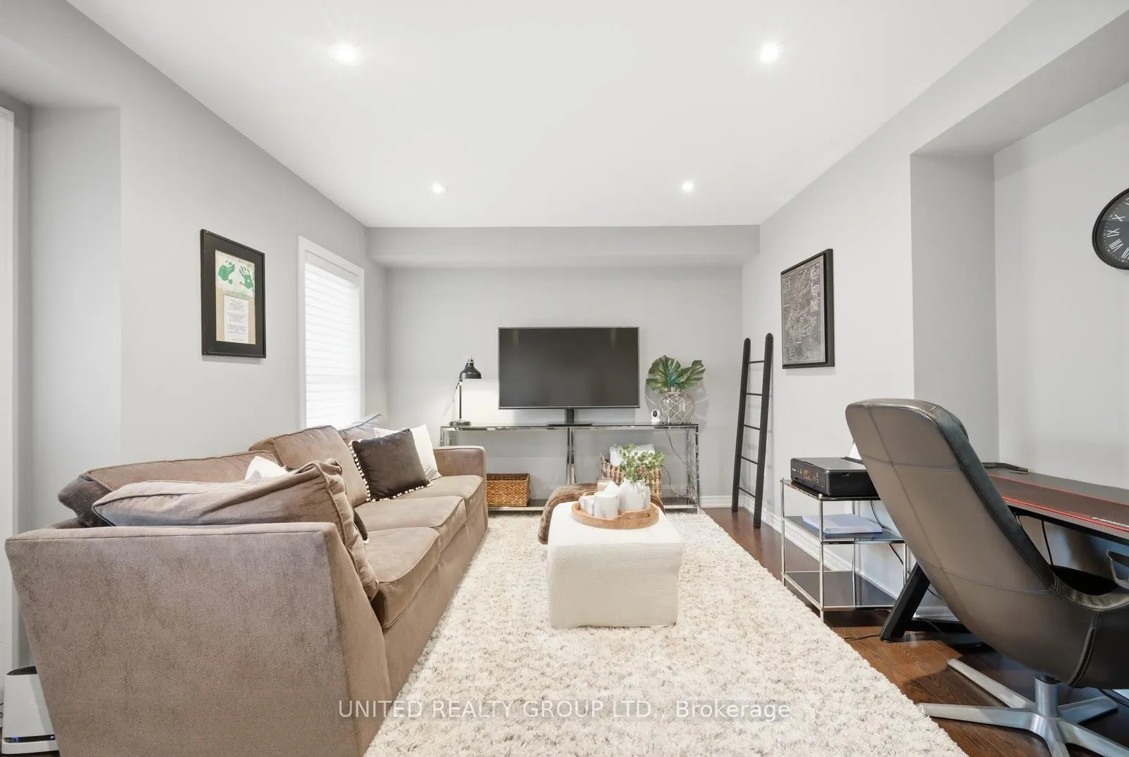 Photo 35 of Unit 10, 10 Porter Avenue W, Vaughan, West Woodbridge — HOMEH