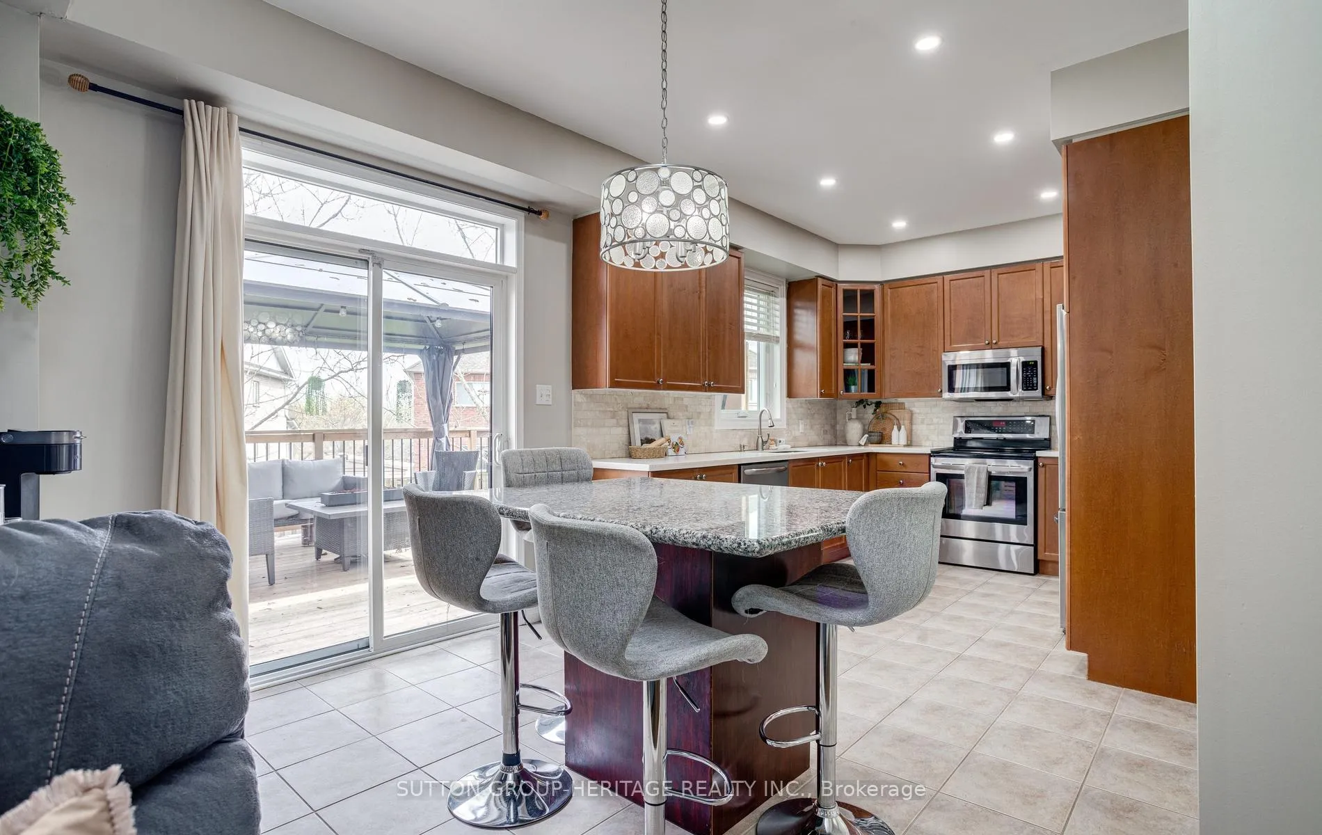 Photo 12 of 67 Laking Drive, Clarington, Newcastle — HOMEH