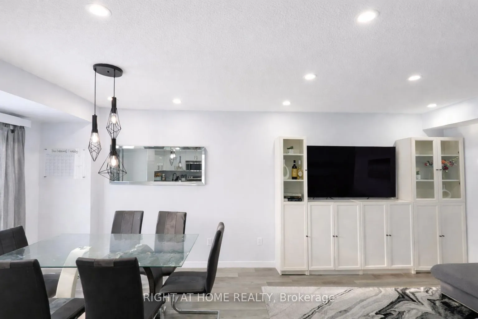 Photo 8 of 5 Michelle Drive, Orillia — HOMEH