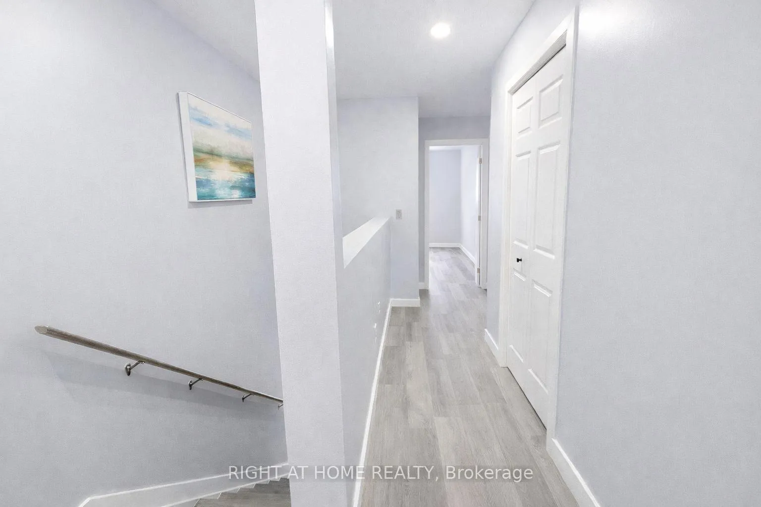 Photo 13 of 5 Michelle Drive, Orillia — HOMEH