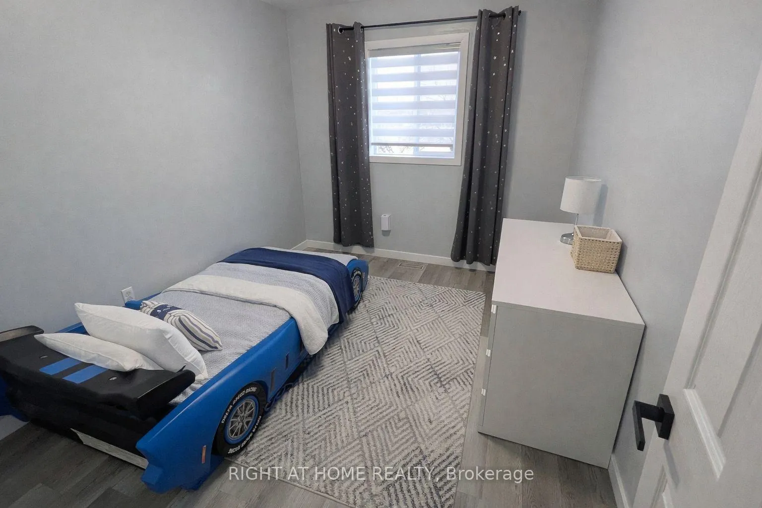 Photo 20 of 5 Michelle Drive, Orillia — HOMEH