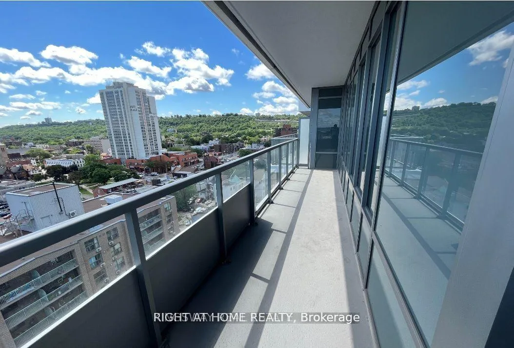 Photo 3 of Unit 1303, 212 King William Street E, Hamilton, Beasley — HOMEH