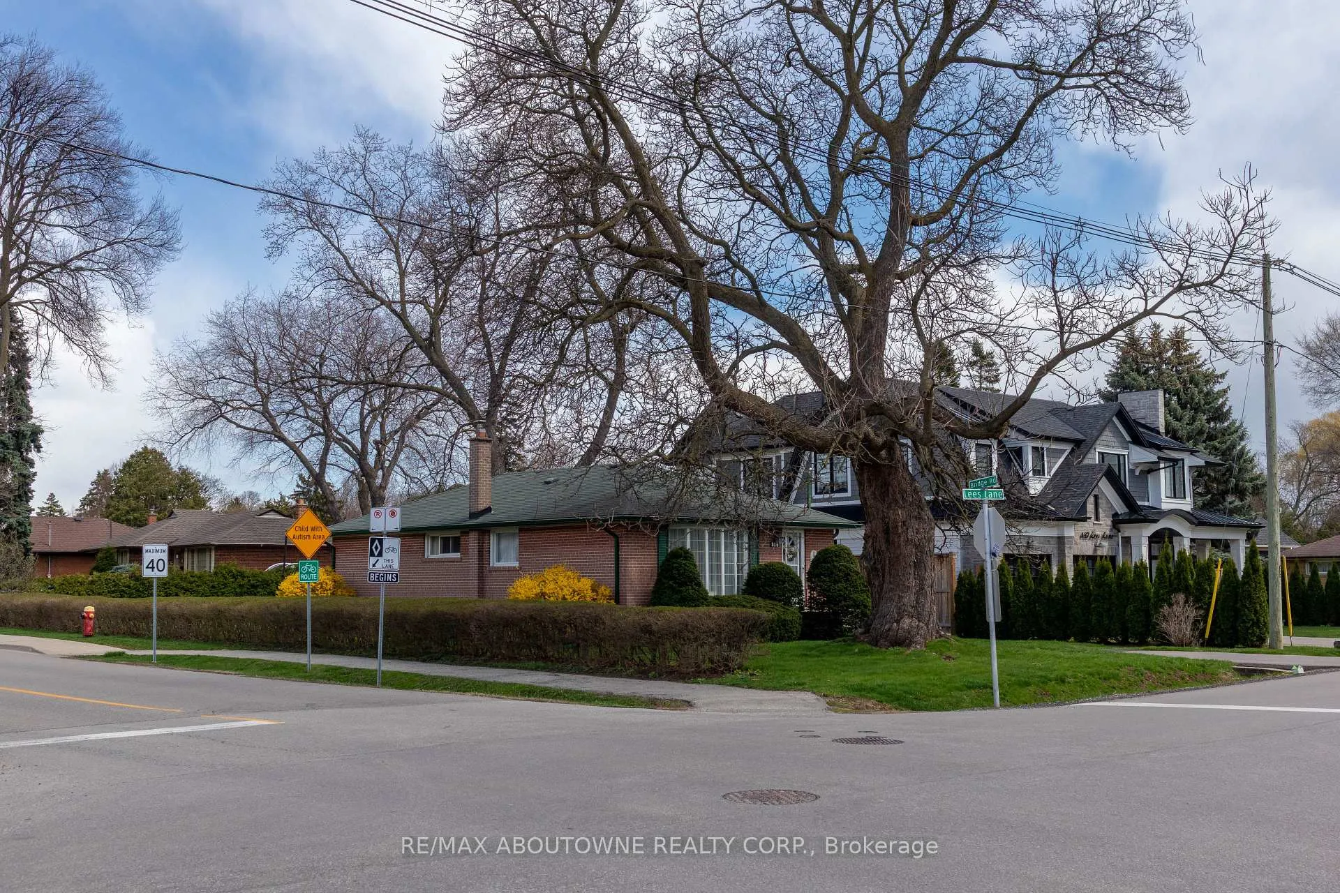 Photo 13 of 493 Lees Lane, Oakville, West — HOMEH