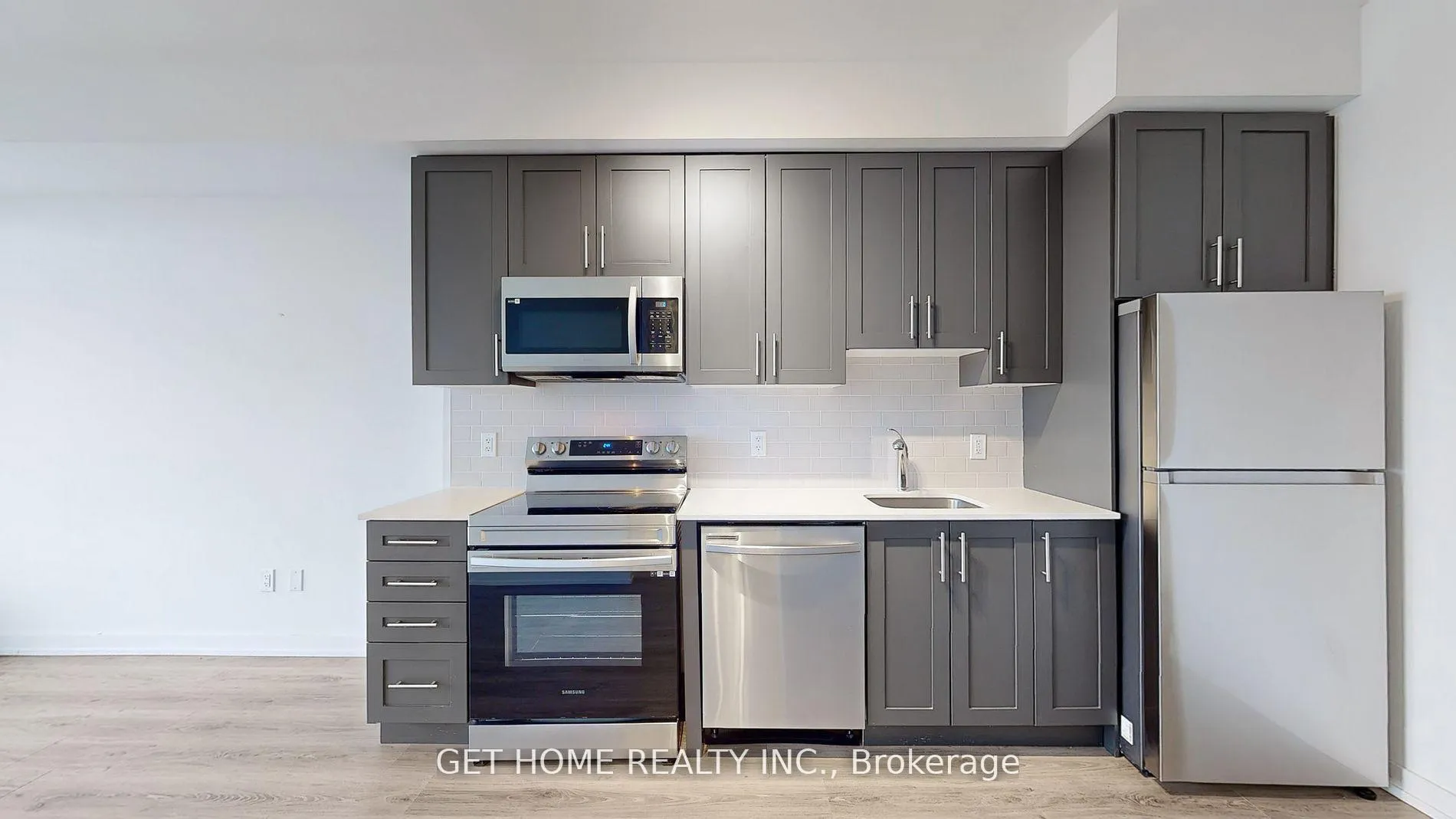Photo 12 of Unit 1601, 1480 Bayly Street, Pickering, Bay Ridges — HOMEH