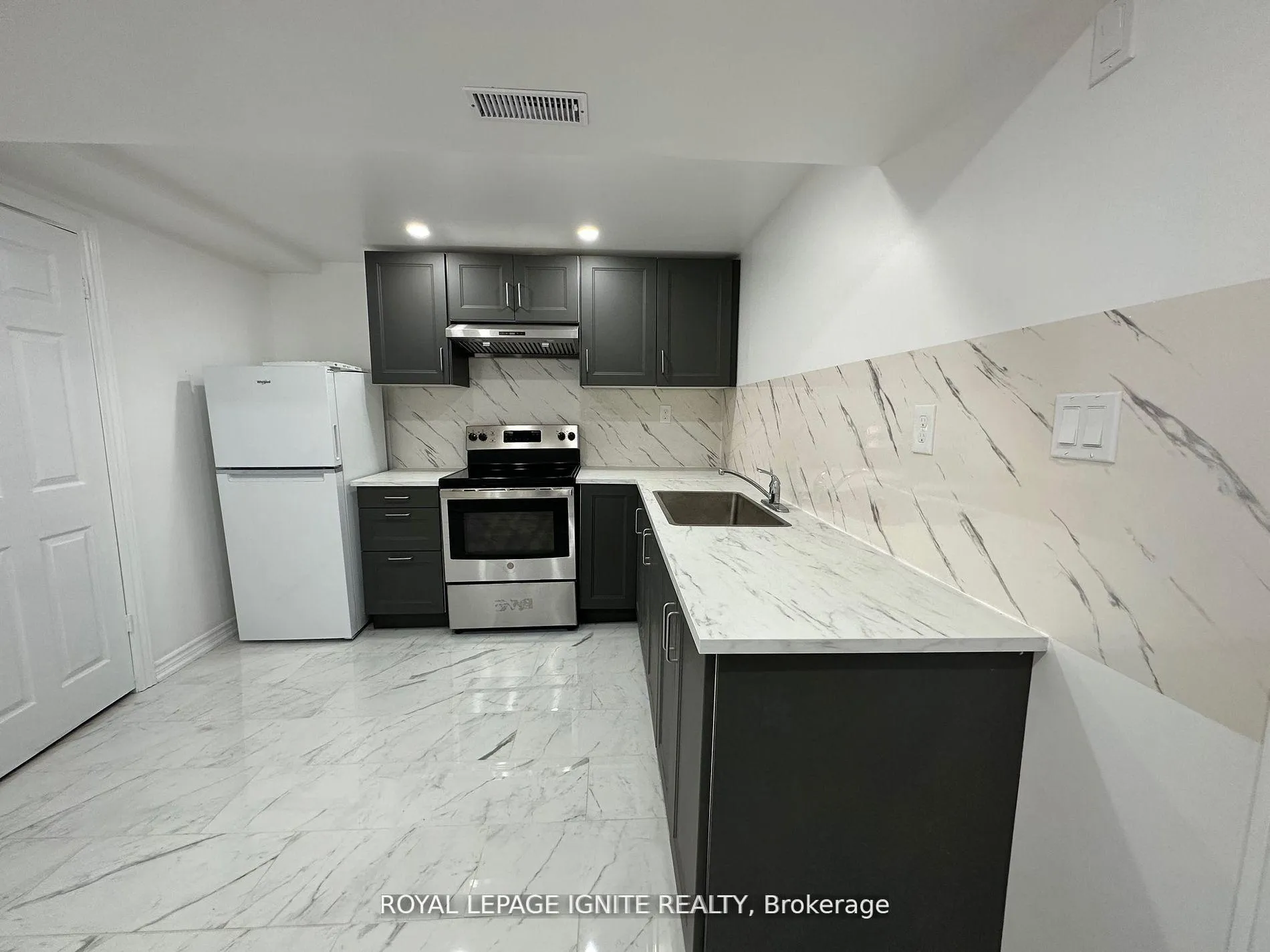 Photo 4 of Unit BSMT, 111 Misty Hills Trail, Scarborough, Rouge — HOMEH