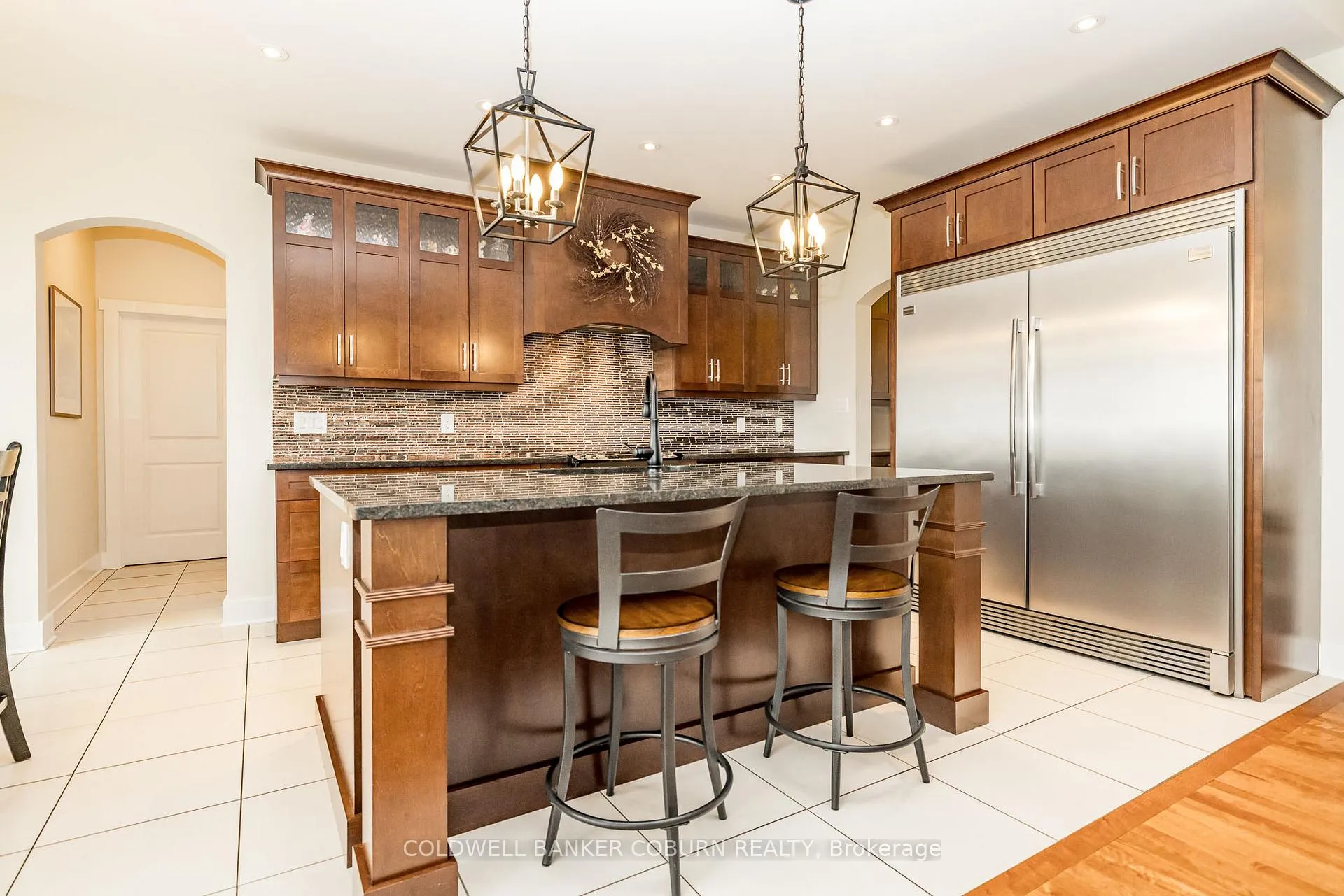 Photo 14 of 270 West Lake Circle, Ottawa, Huntley Ward (South East) — HOMEH