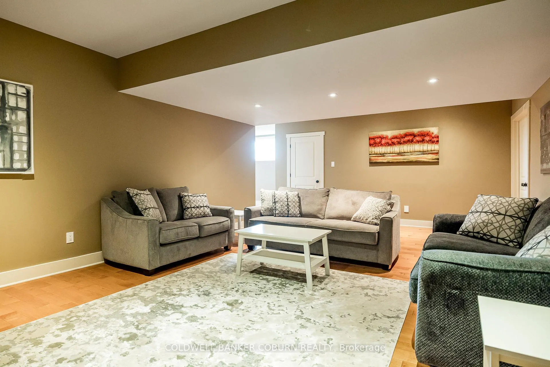 Photo 36 of 270 West Lake Circle, Ottawa, Huntley Ward (South East) — HOMEH