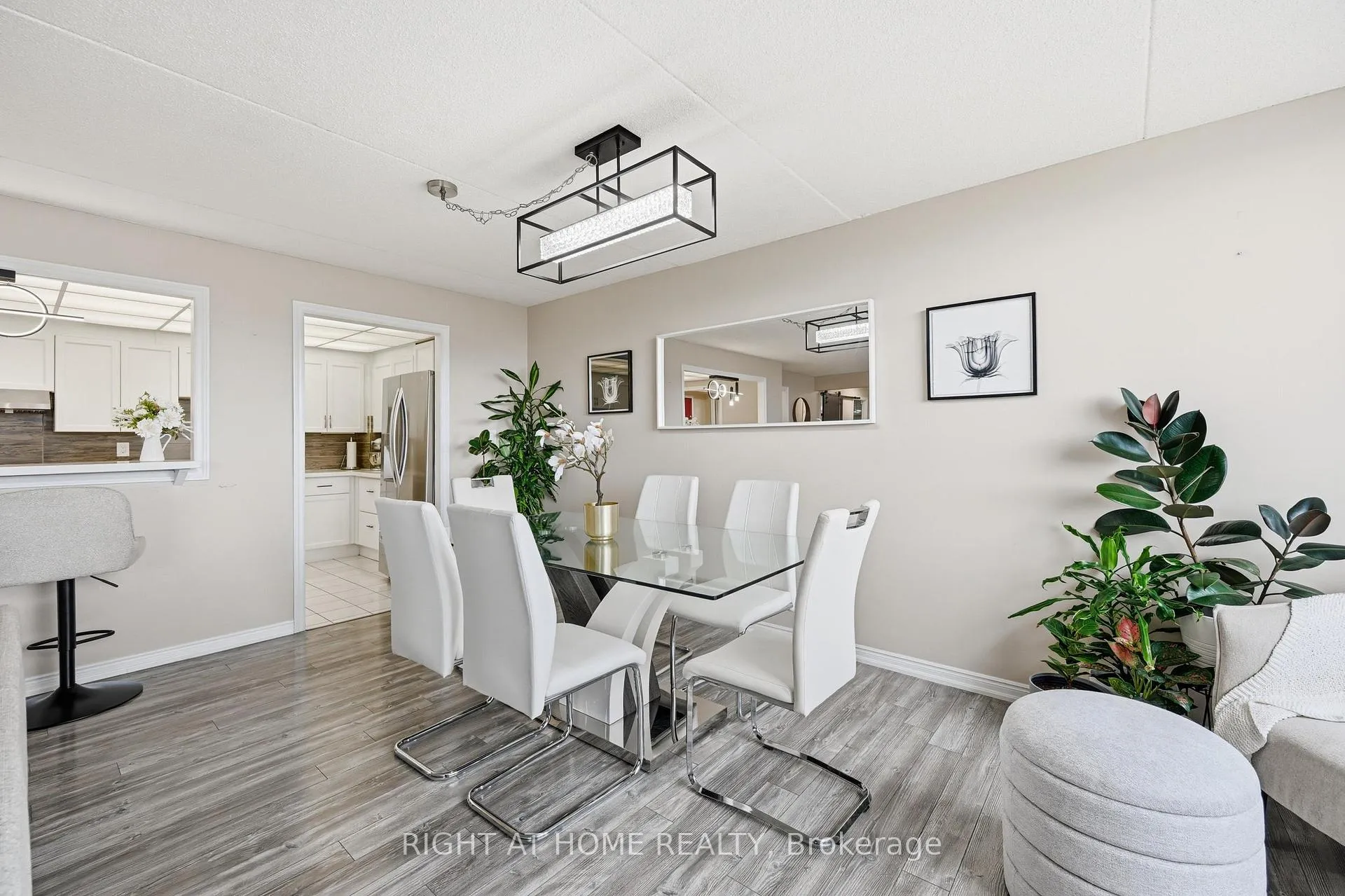 Photo 6 of Unit 704, 99 Donn Avenue, Hamilton, Stoney Creek — HOMEH