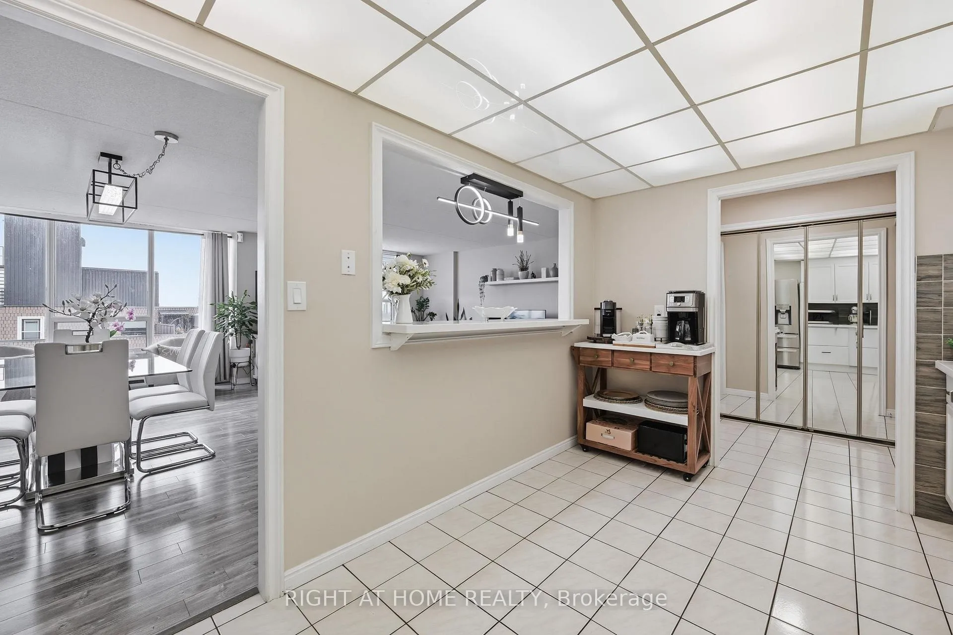 Photo 9 of Unit 704, 99 Donn Avenue, Hamilton, Stoney Creek — HOMEH