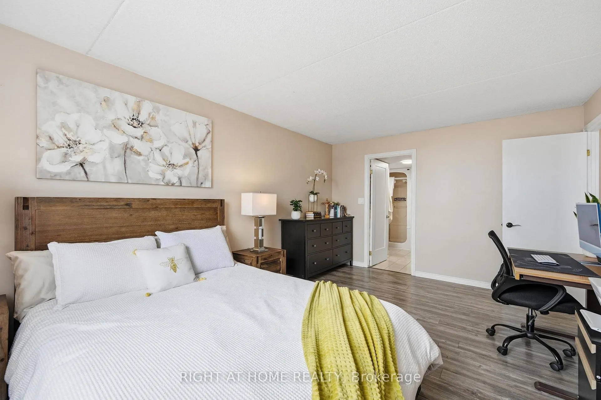 Photo 12 of Unit 704, 99 Donn Avenue, Hamilton, Stoney Creek — HOMEH