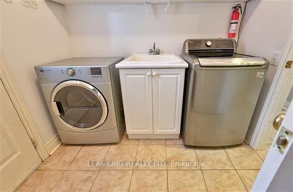 Photo 18 of 2215 Tiger Road, Burlington, Rose — HOMEH